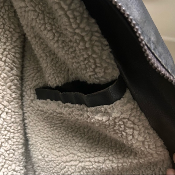 Vintage Faux Leather - Picture 6 of 6